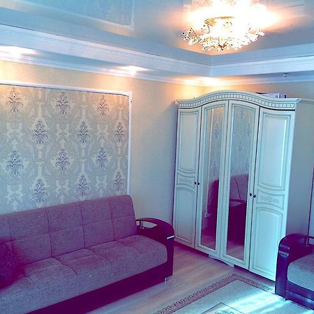 Vremena Goda Apartment In Astana Exterior foto
