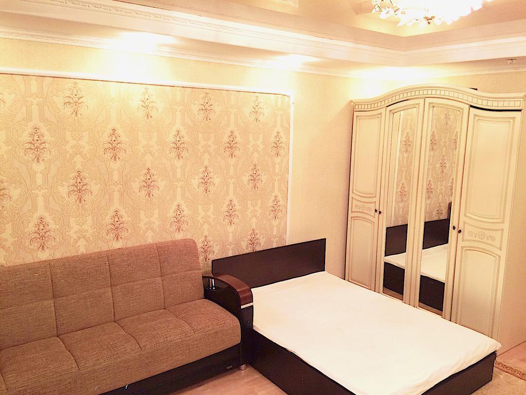 Vremena Goda Apartment In Astana Exterior foto